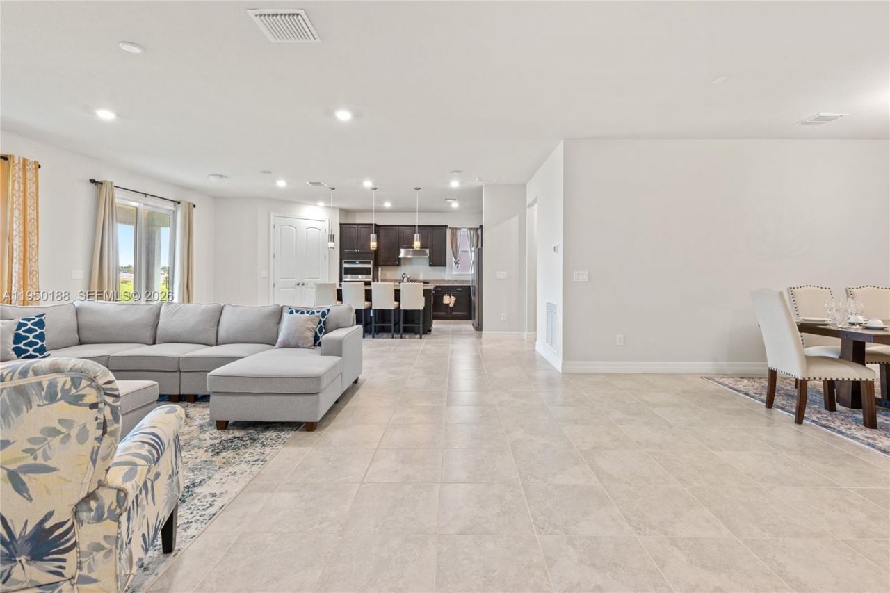 10407 SW Captiva Dr , Port Saint Lucie, FL 34987 Photo