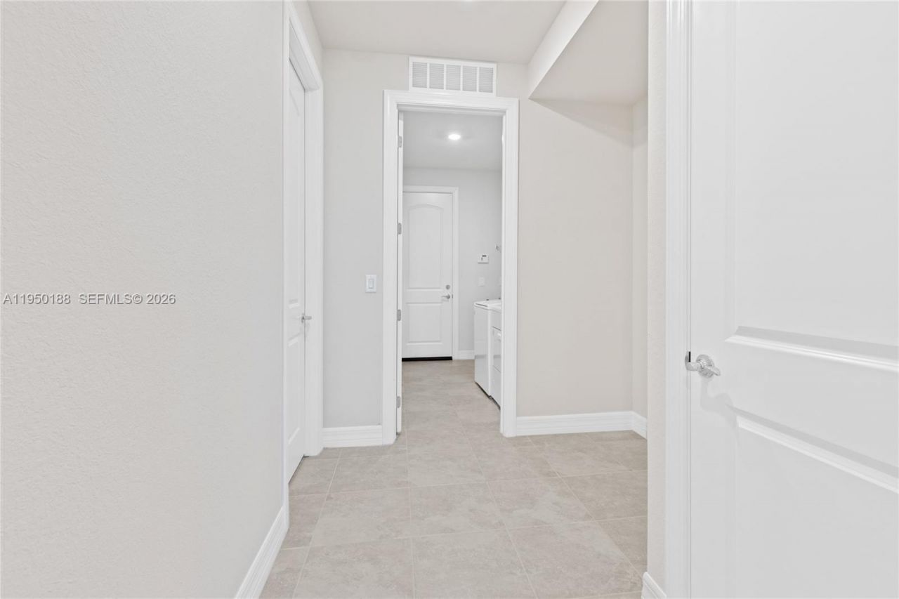 10407 SW Captiva Dr , Port Saint Lucie, FL 34987 Photo