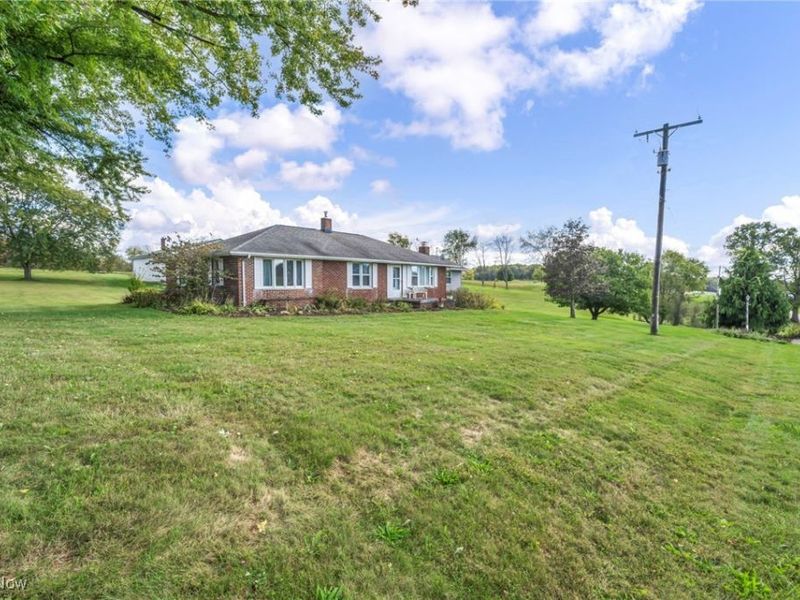 10294 Manor Road NE, Minerva, OH 44657 Photo 3