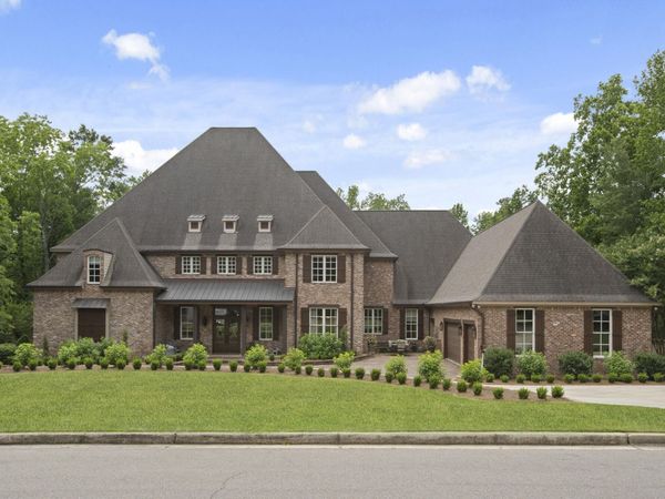 135 Wild Meadows, Hattiesburg, MS 39402