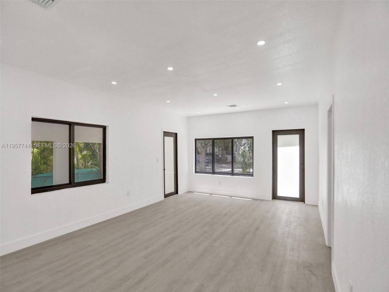 759 NE 127th St , North Miami, FL 33161 Photo