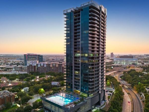 3130 N Harwood Street, Unit 1606, Dallas, TX 75201