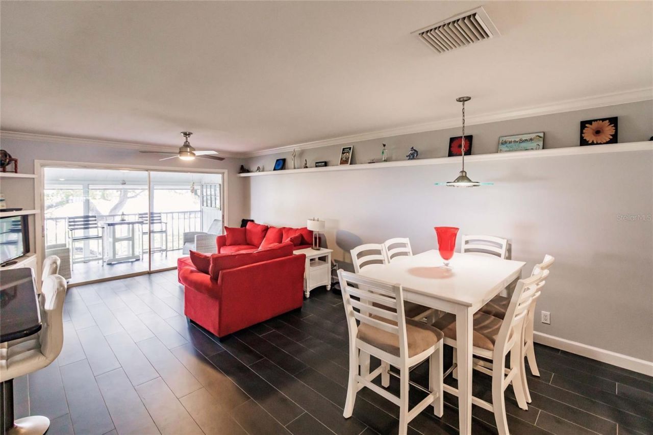 6053 E Peppertree Way, Unit 118, Sarasota, FL 34242 Photo