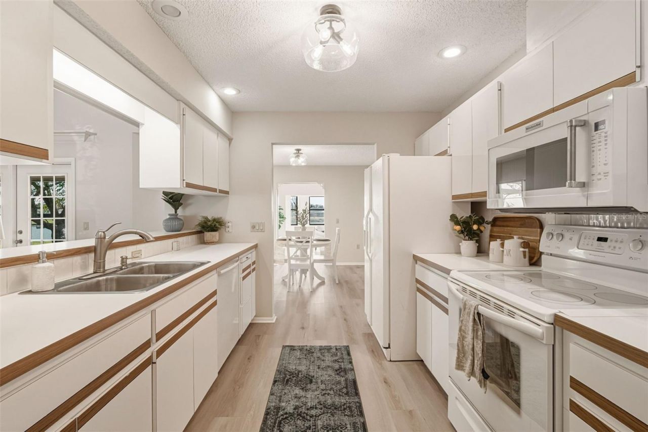 3308 Meadow Run Circle, Venice, FL 34293 Photo