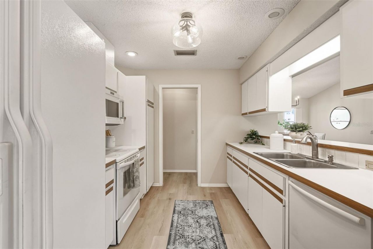 3308 Meadow Run Circle, Venice, FL 34293 Photo