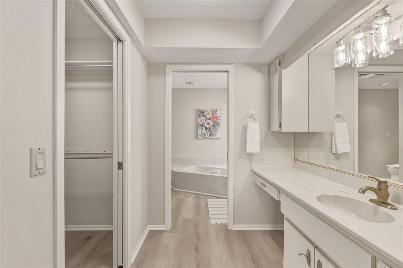 3308 Meadow Run Circle, Venice, FL 34293 Photo