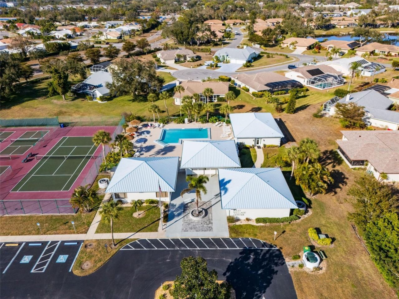 3308 Meadow Run Circle, Venice, FL 34293 Photo