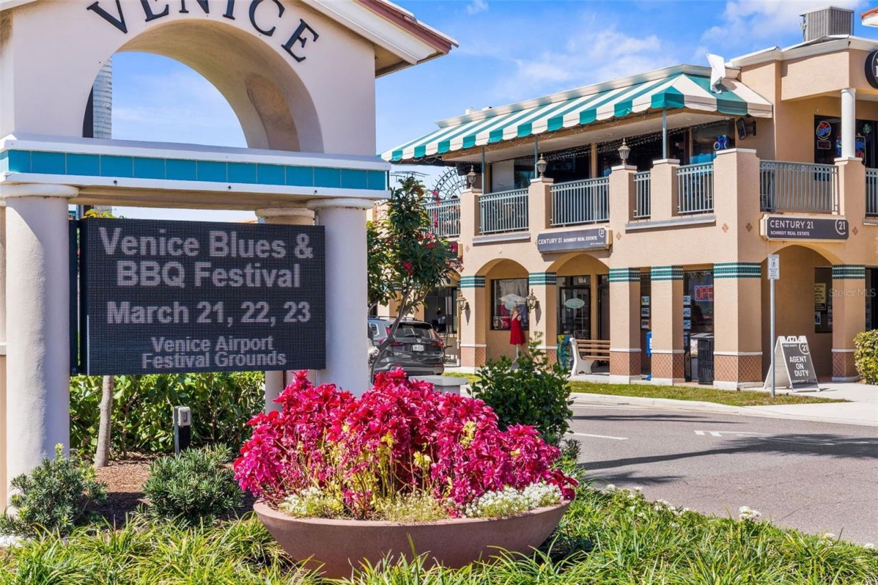 3308 Meadow Run Circle, Venice, FL 34293 Photo