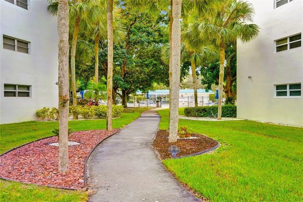 3001 Portofino Isle, Unit E2, Coconut Creek, FL 33066 Photo
