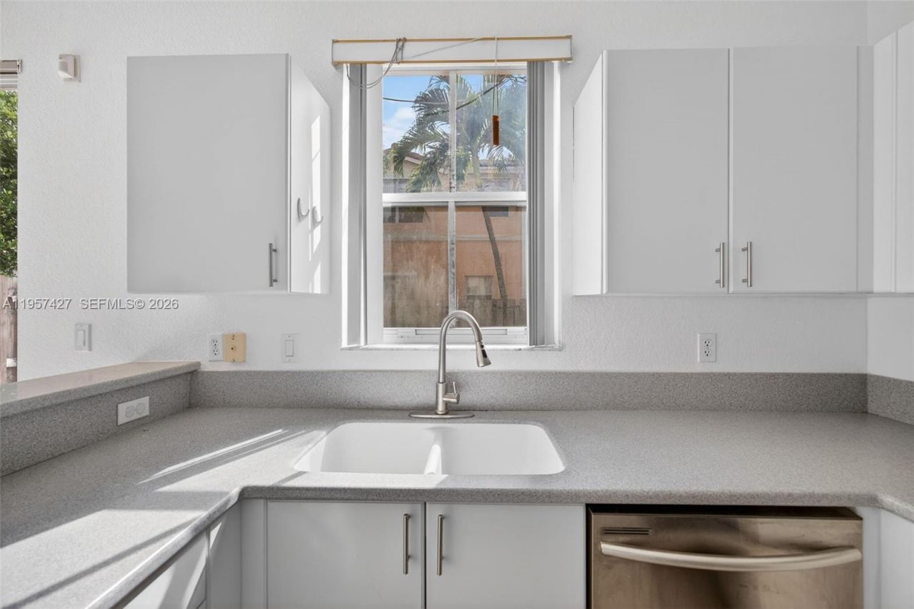 12430 SW 124th Ter, Miami, FL 33186 Photo