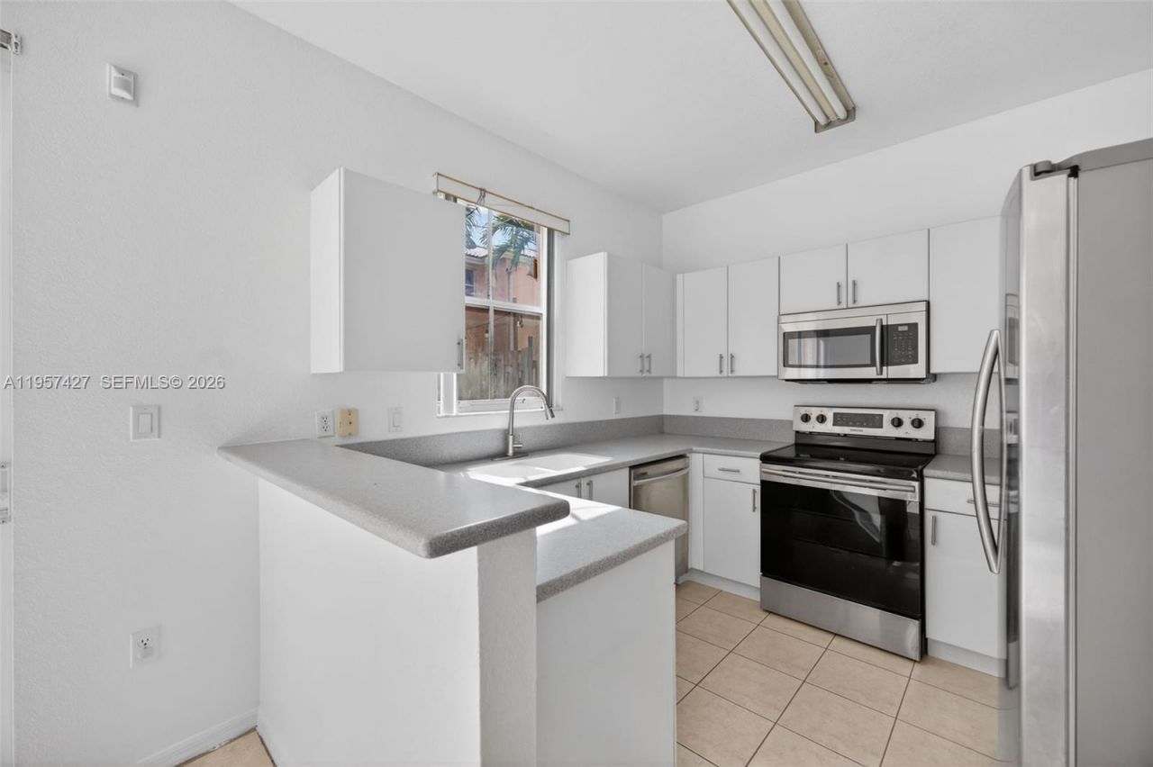 12430 SW 124th Ter, Miami, FL 33186 Photo