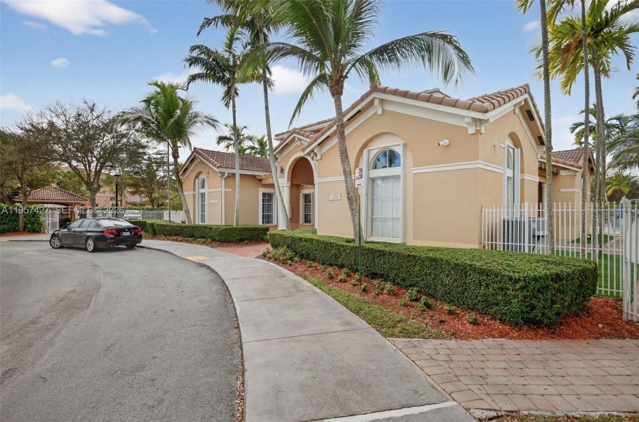 12430 SW 124th Ter, Miami, FL 33186 Photo