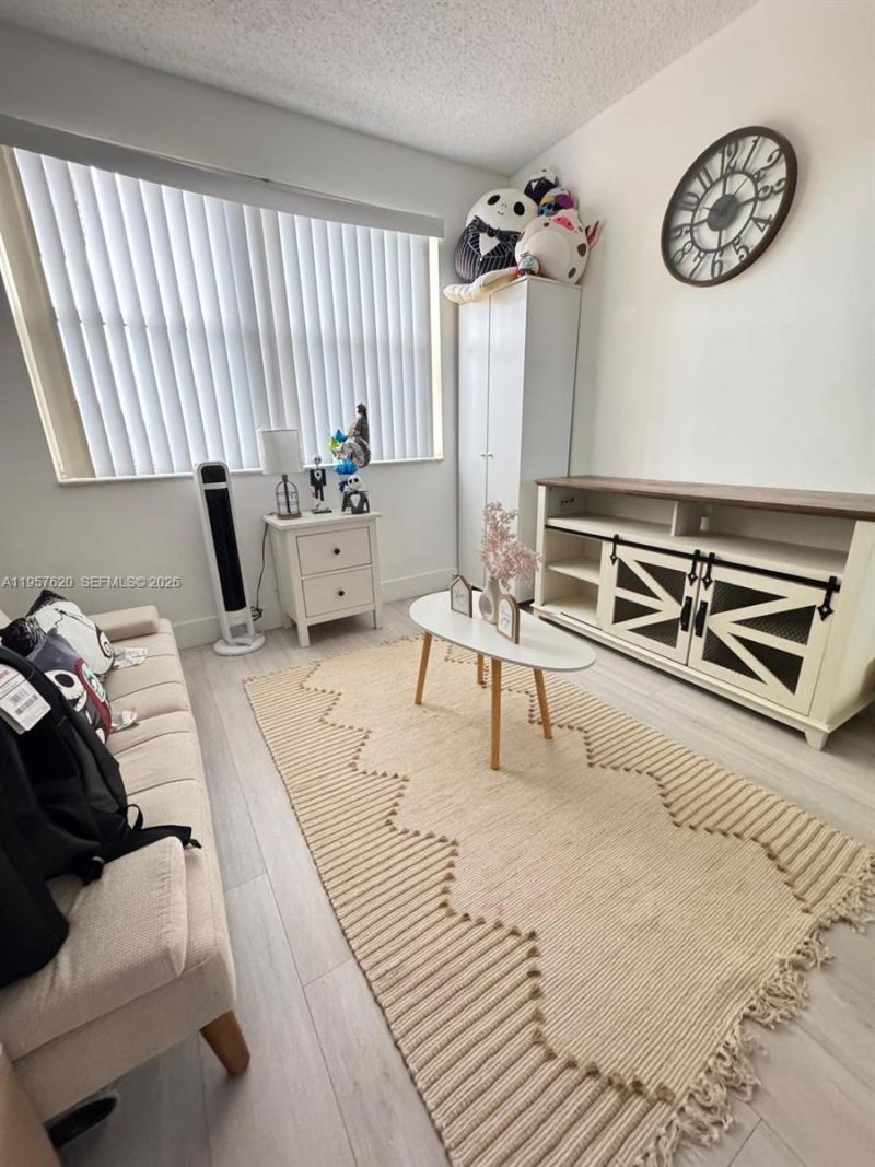 8801 Wiles Rd, Unit 308, Coral Springs, FL 33067 Photo