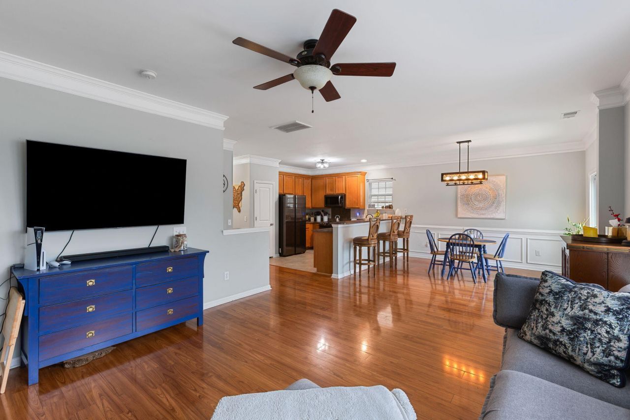 1052 Whitlow Boulevard Photo 7