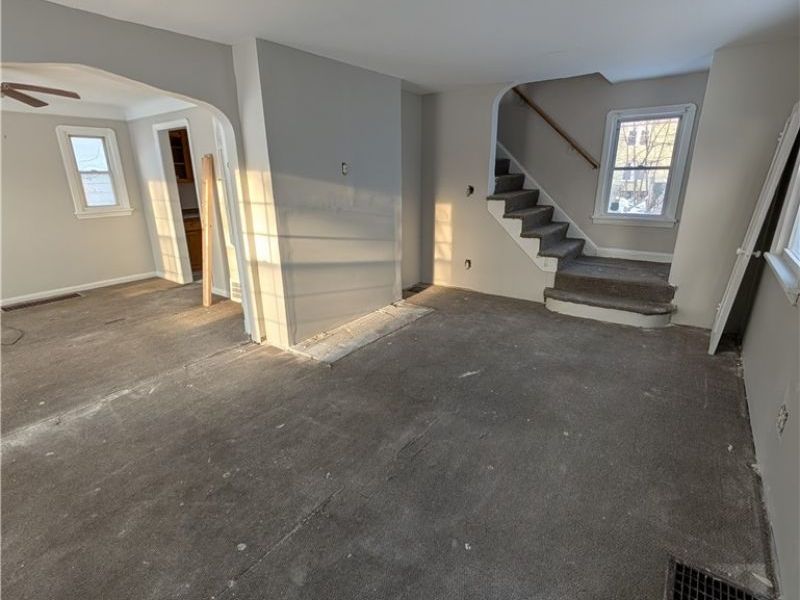 18107 Olympia Road, Cleveland, OH 44112 Photo 12