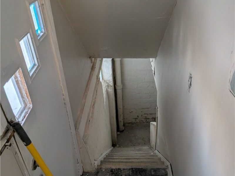 18107 Olympia Road, Cleveland, OH 44112 Photo 18