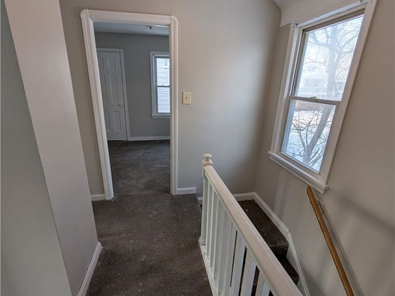 18107 Olympia Road, Cleveland, OH 44112 Photo 19