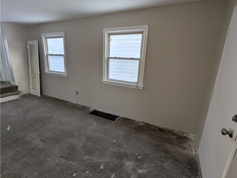 18107 Olympia Road, Cleveland, OH 44112 Photo 24