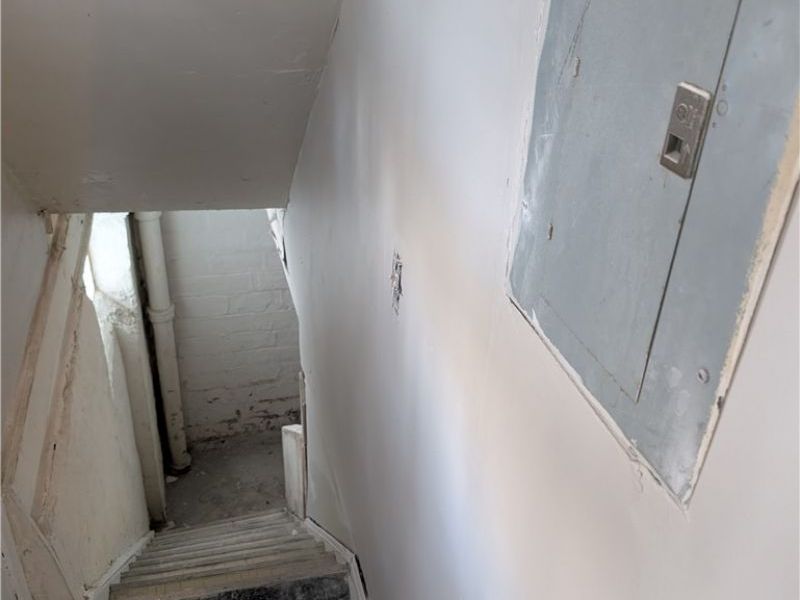 18107 Olympia Road, Cleveland, OH 44112 Photo 32