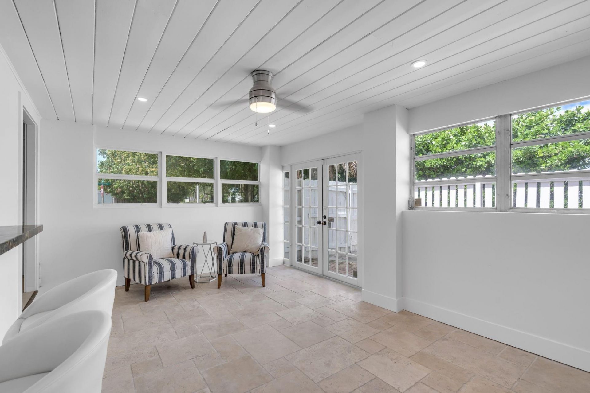 375 Orange Way, West Palm Beach, FL 33405 Photo