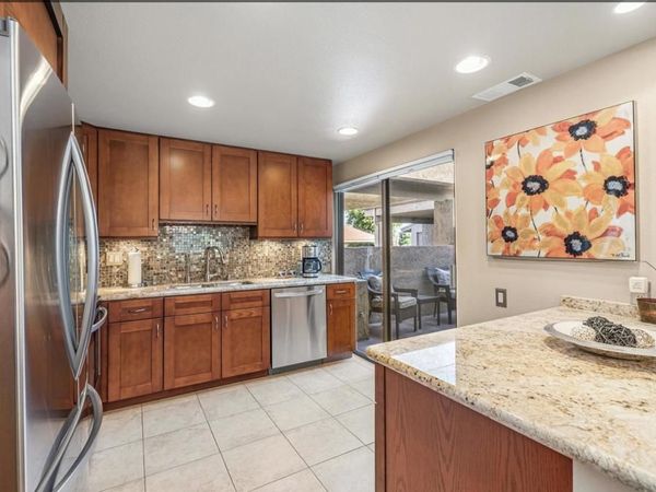 48665 Moon Terrace Lane, Palm Desert, CA 92260