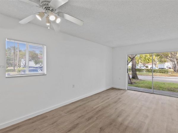 1133 N Benoist Farms Rd, Unit 101, West Palm Beach, FL 33411