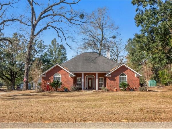 4819 Christopher Road, Wilmer, AL 36587