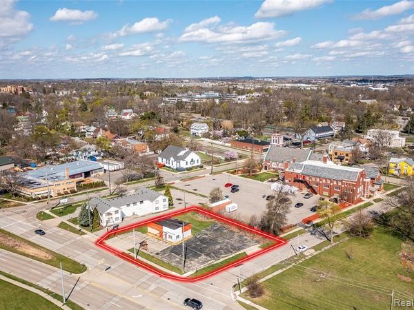 180 Orchard Lake Road , Pontiac, MI 48341