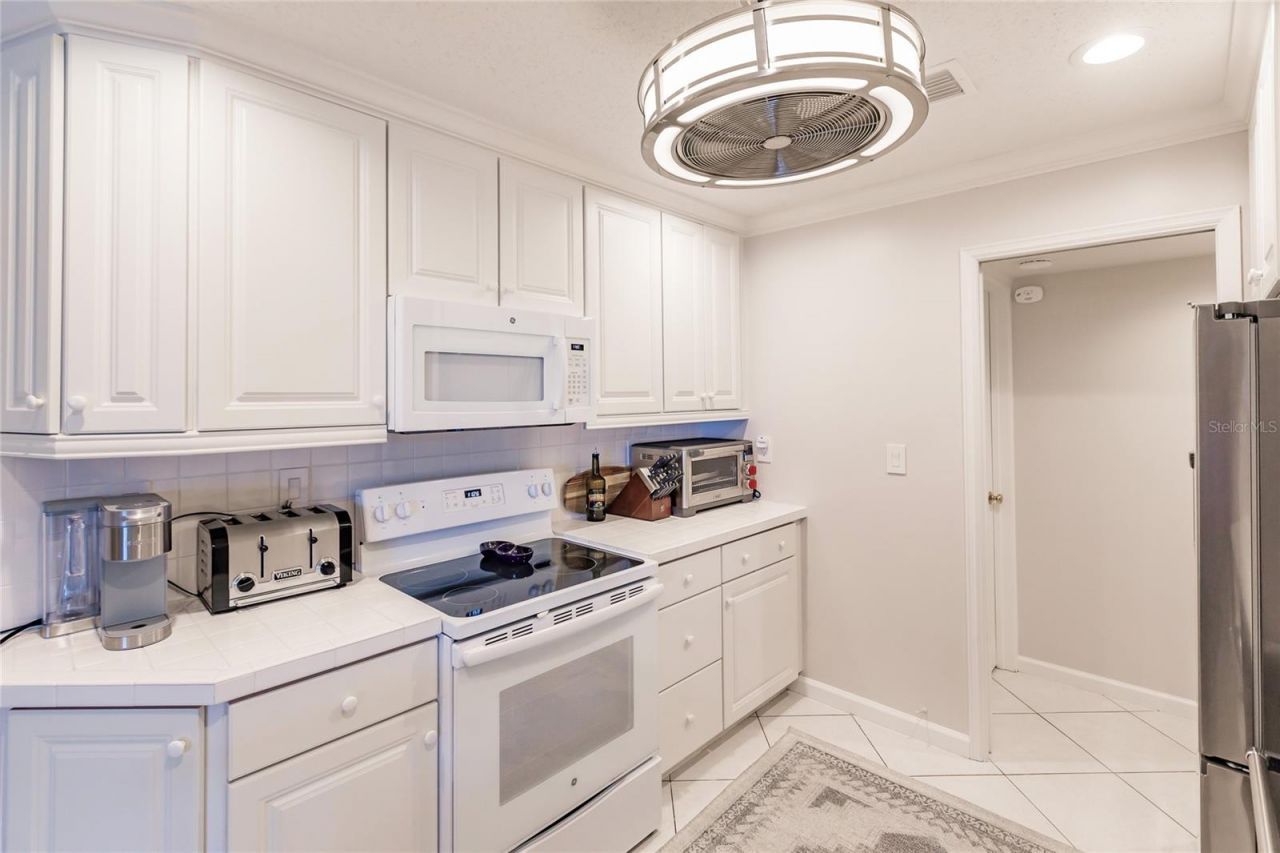 6018 W Peppertree Way, Unit 231B, Sarasota, FL 34242 Photo