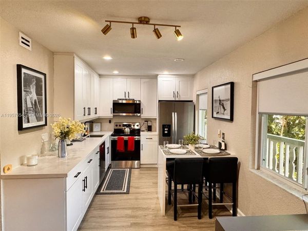 1423 Holly Heights Dr , Unit 19, Fort Lauderdale, FL 33304