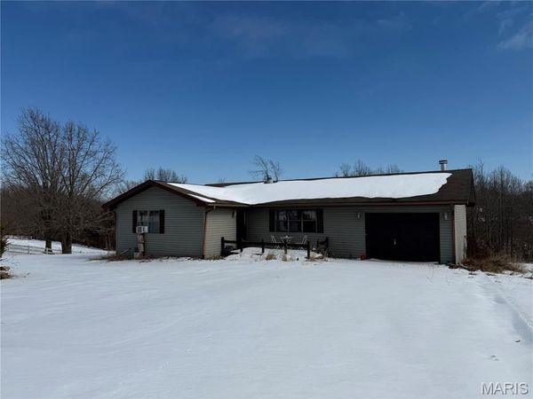 13906 Elm Drive , Plato, MO 65552