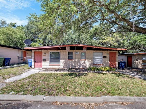 8720 N 48TH STREET, TAMPA, FL 33617