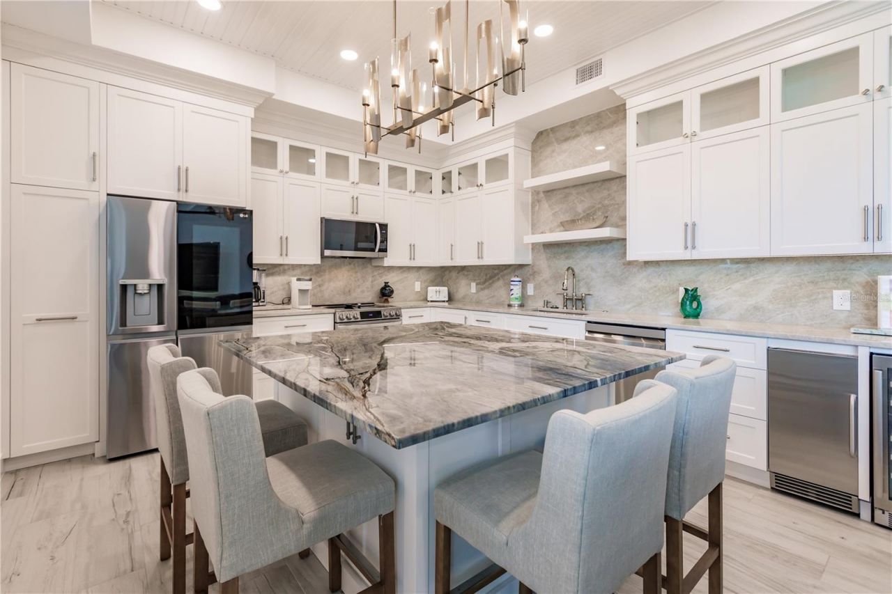 6042 W Peppertree Way, Unit 224B, Sarasota, FL 34242 Photo