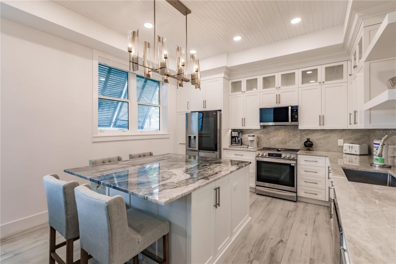 6042 W Peppertree Way, Unit 224B, Sarasota, FL 34242 Photo