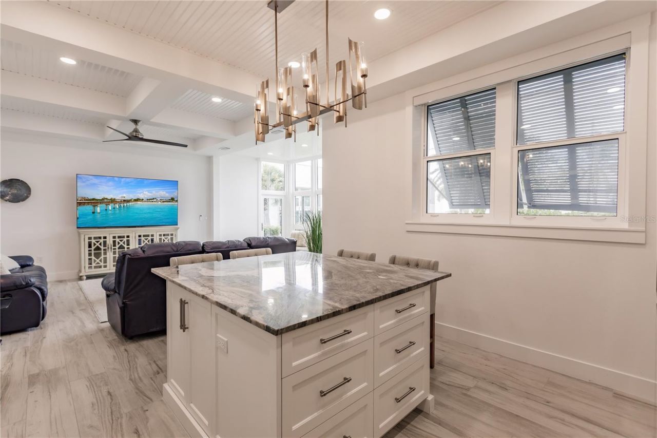 6042 W Peppertree Way, Unit 224B, Sarasota, FL 34242 Photo