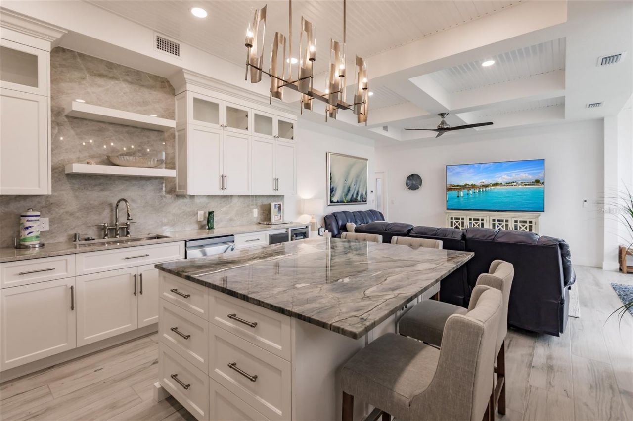 6042 W Peppertree Way, Unit 224B, Sarasota, FL 34242 Photo