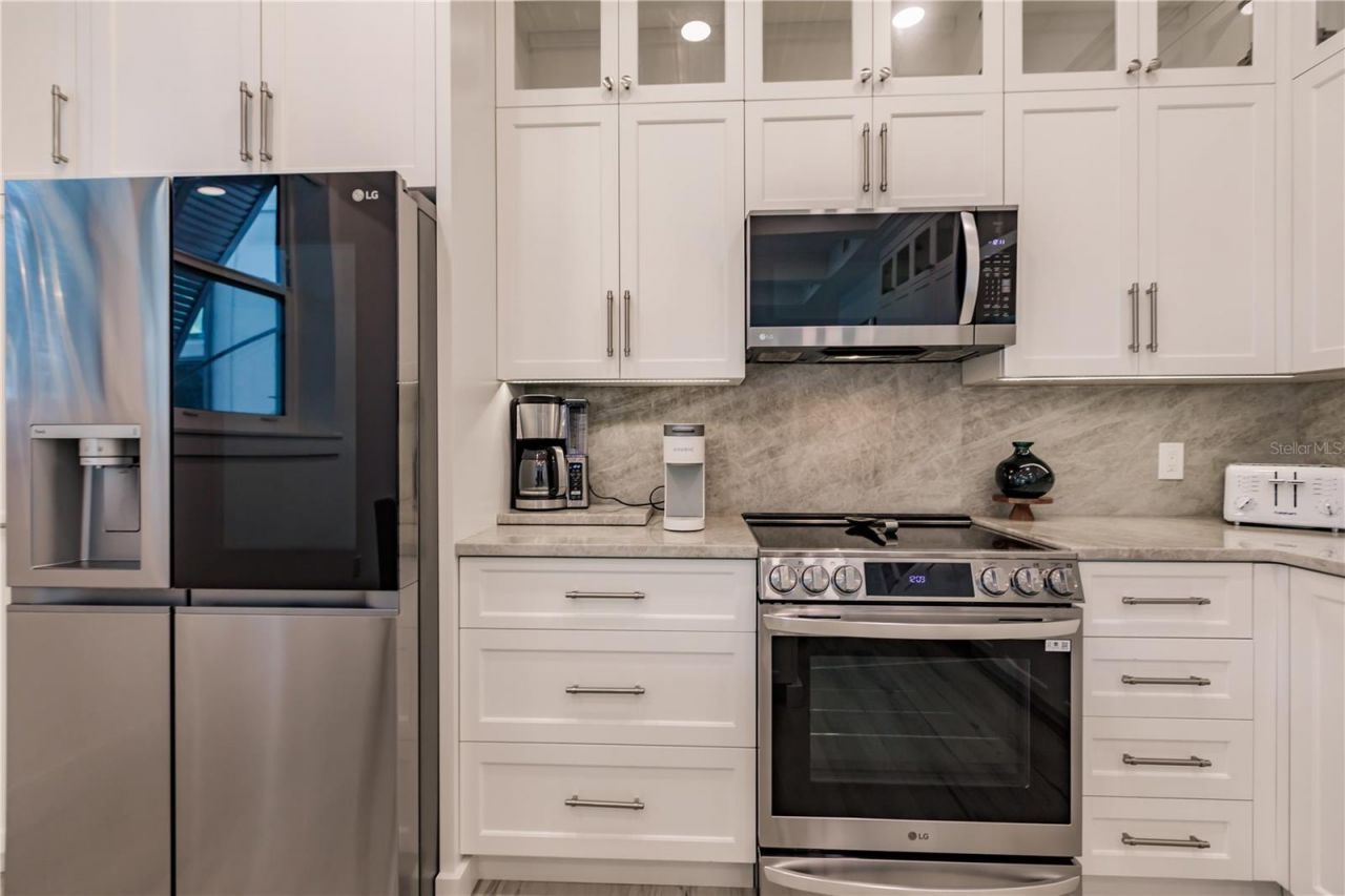 6042 W Peppertree Way, Unit 224B, Sarasota, FL 34242 Photo