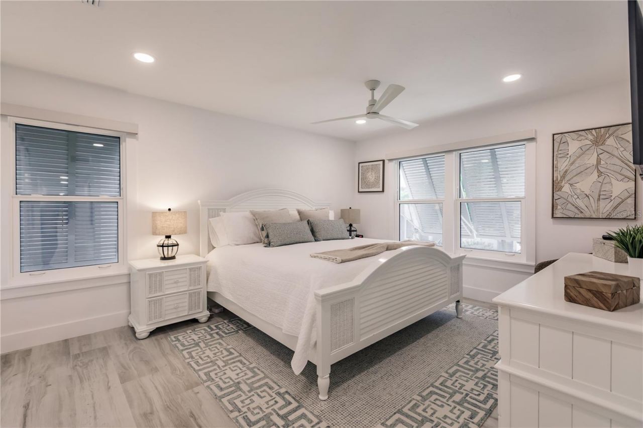 6042 W Peppertree Way, Unit 224B, Sarasota, FL 34242 Photo