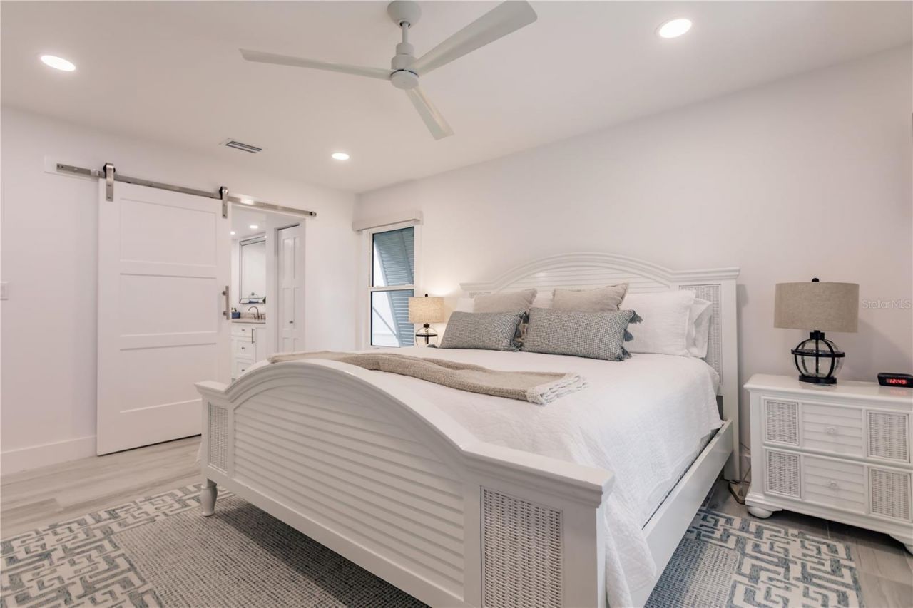 6042 W Peppertree Way, Unit 224B, Sarasota, FL 34242 Photo