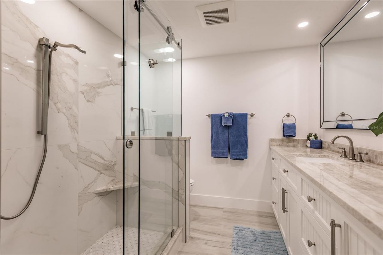 6042 W Peppertree Way, Unit 224B, Sarasota, FL 34242 Photo