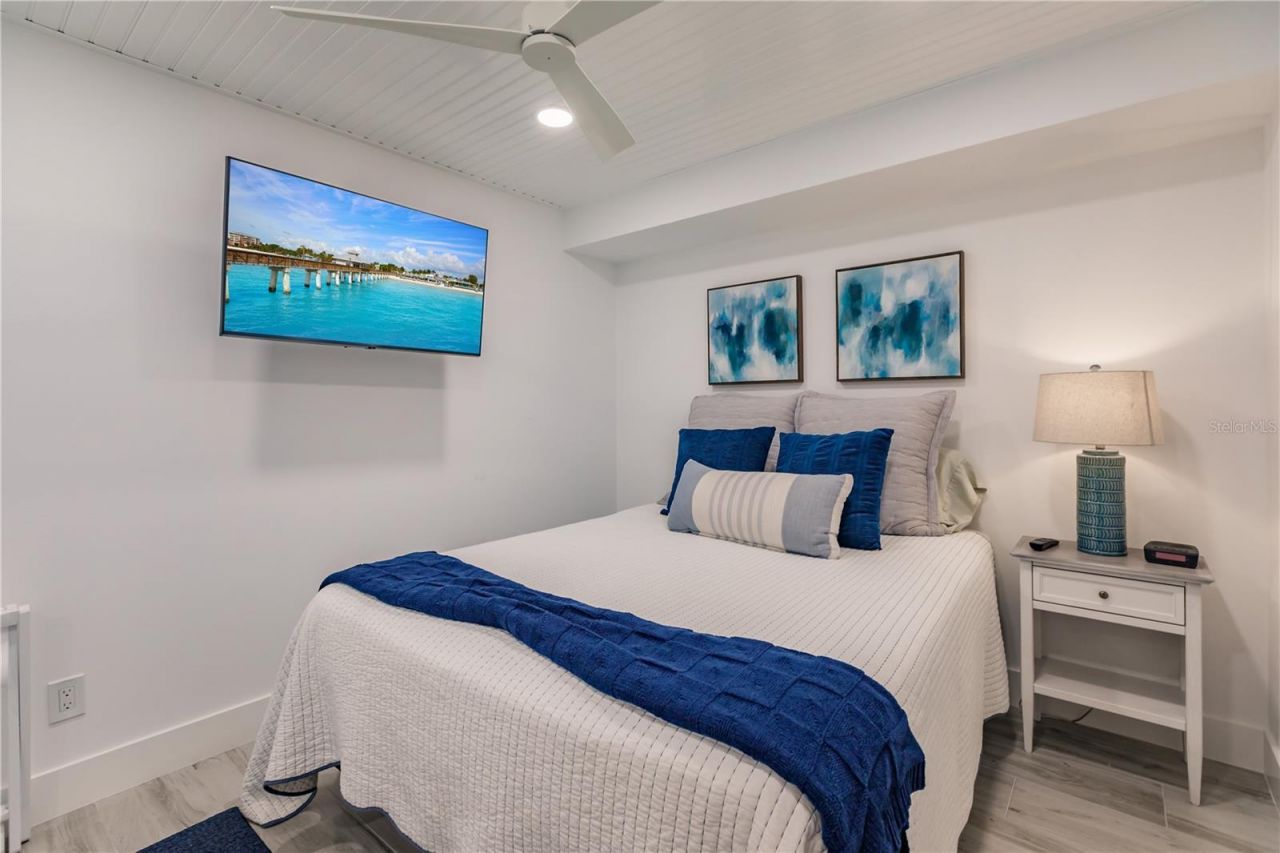 6042 W Peppertree Way, Unit 224B, Sarasota, FL 34242 Photo