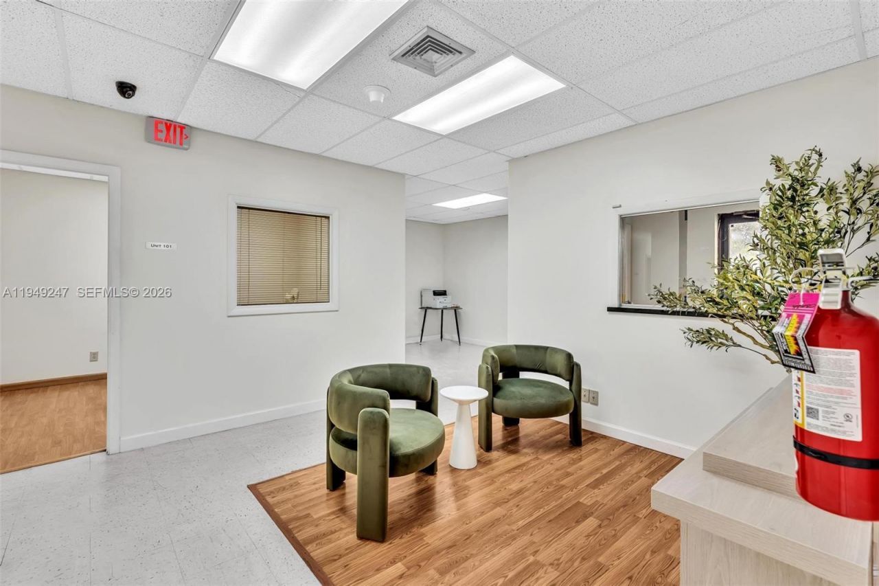 2021 Coolidge St, Unit 107, Hollywood, FL 33020 Photo