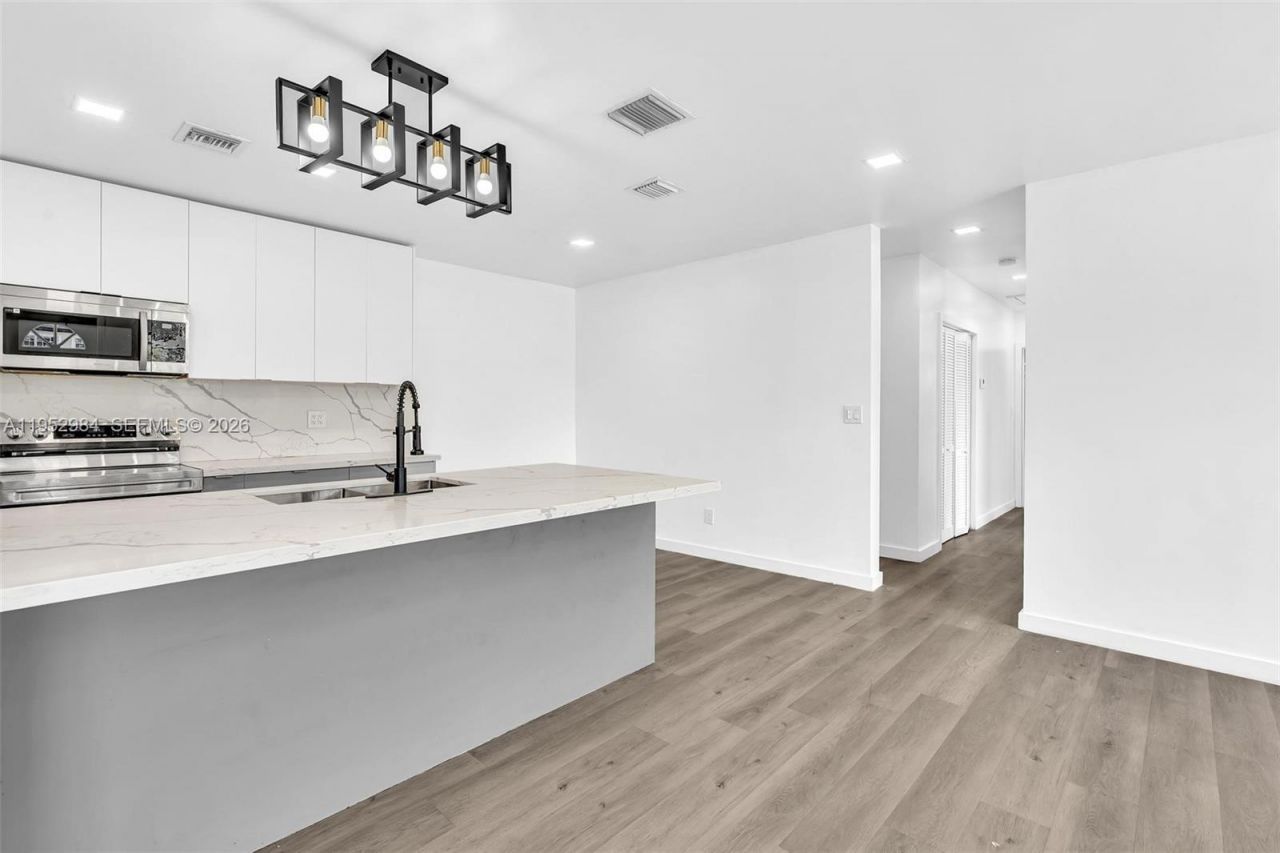 7041 Raleigh St, Unit A, Hollywood, FL 33024 Photo