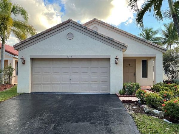 4342 Mahogany Ridge Dr, Weston, FL 33331