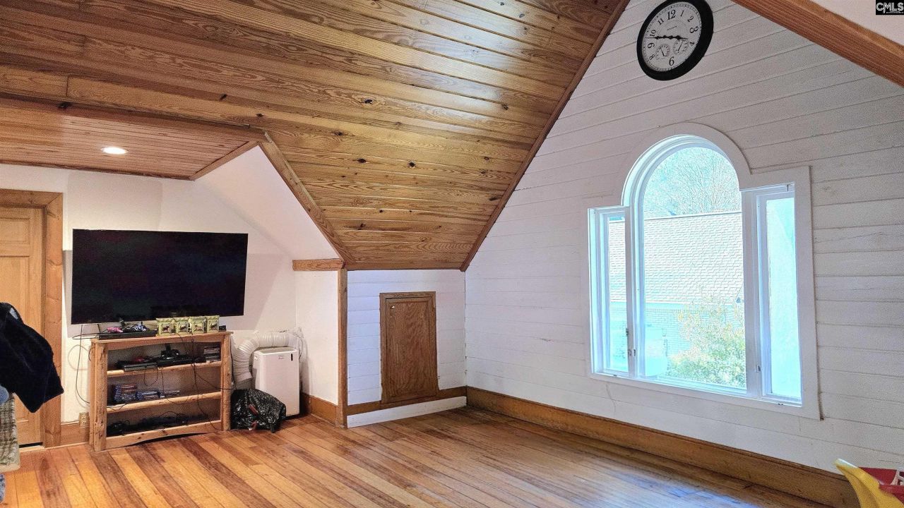 6 Green Shank Court Photo 22