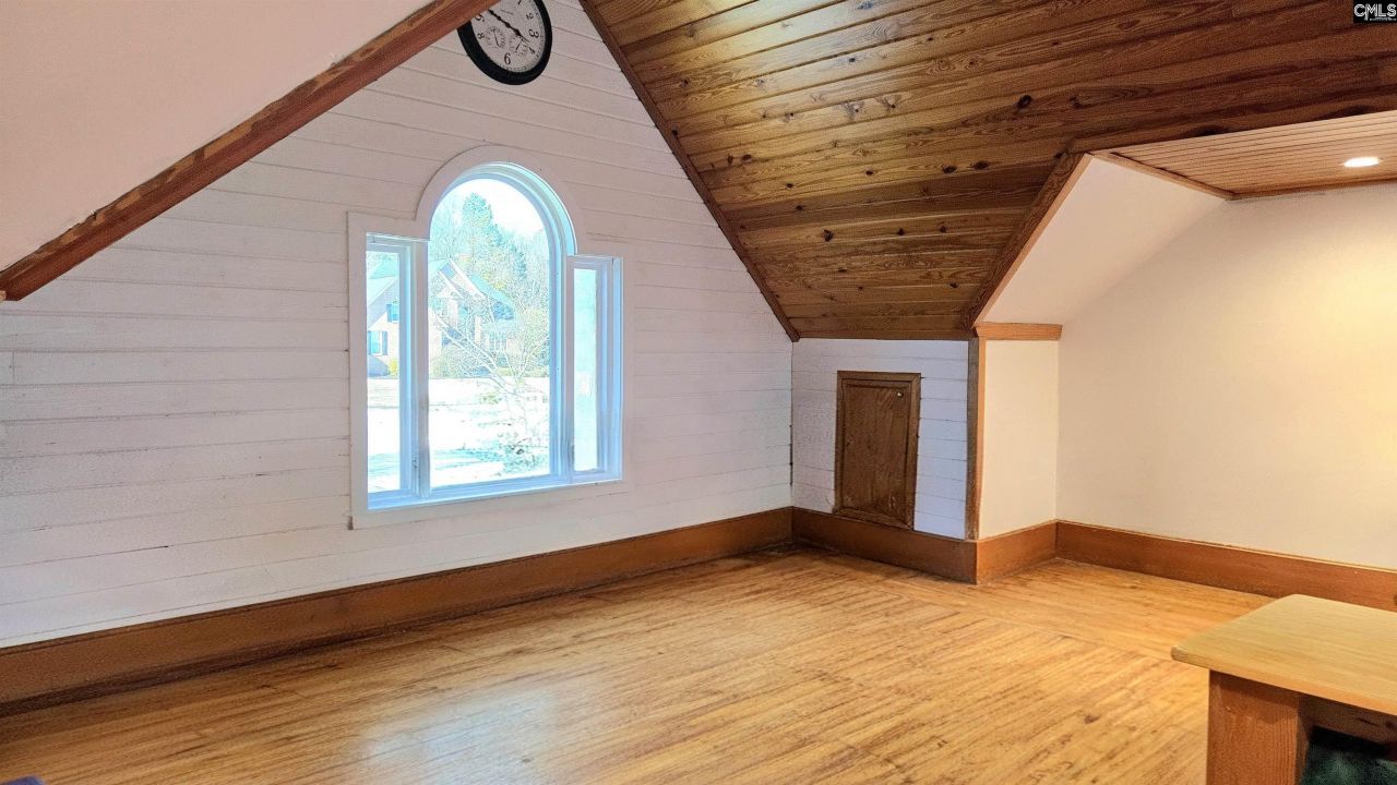 6 Green Shank Court Photo 23