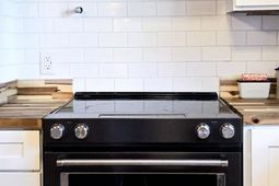 6 Green Shank Court photo 4