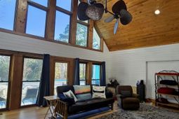 6 Green Shank Court photo 4