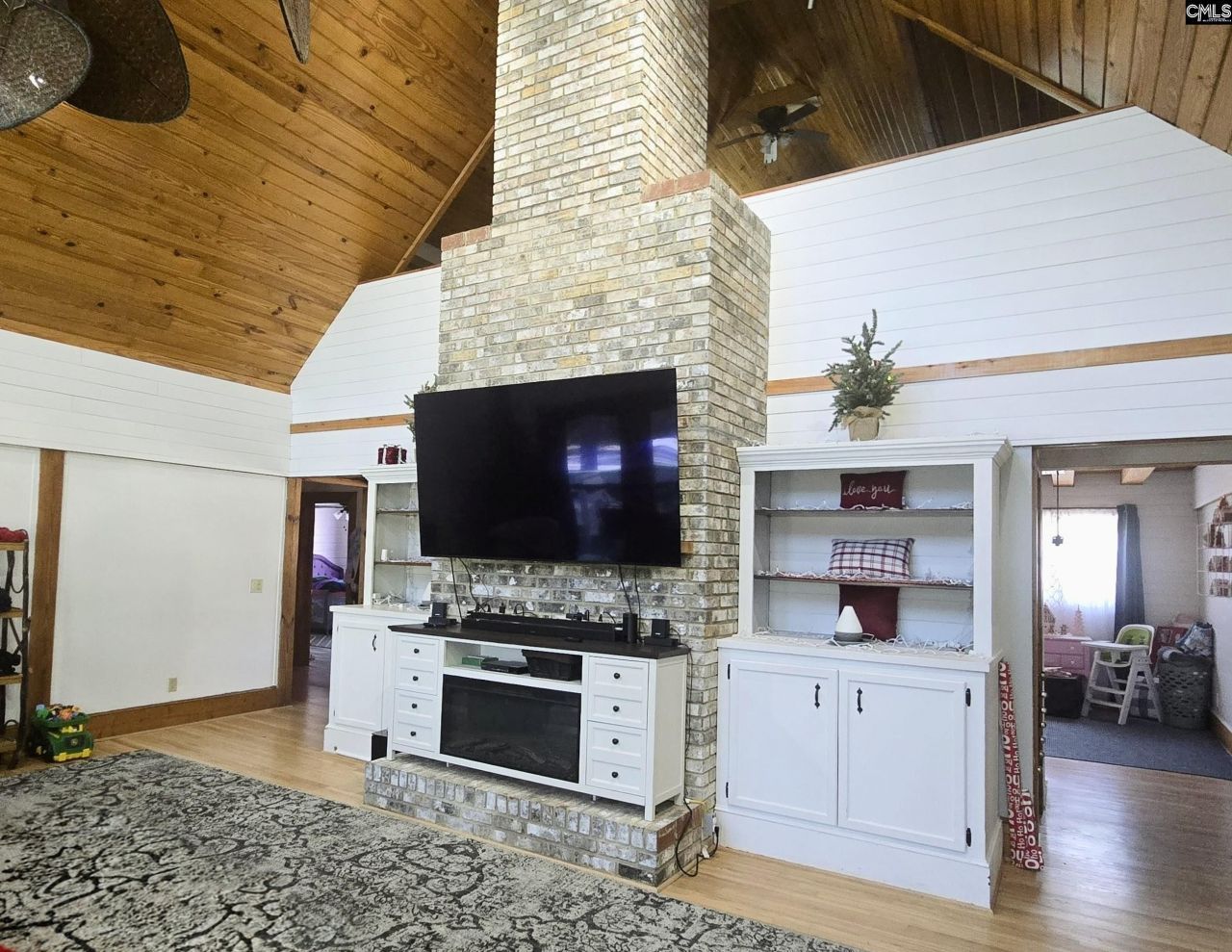 6 Green Shank Court Photo 9