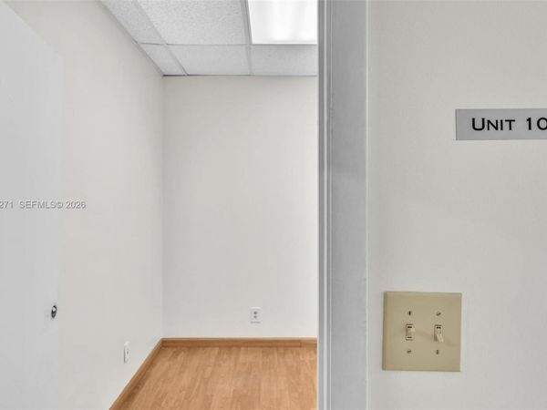 2021 Coolidge St, Unit 103, Hollywood, FL 33020